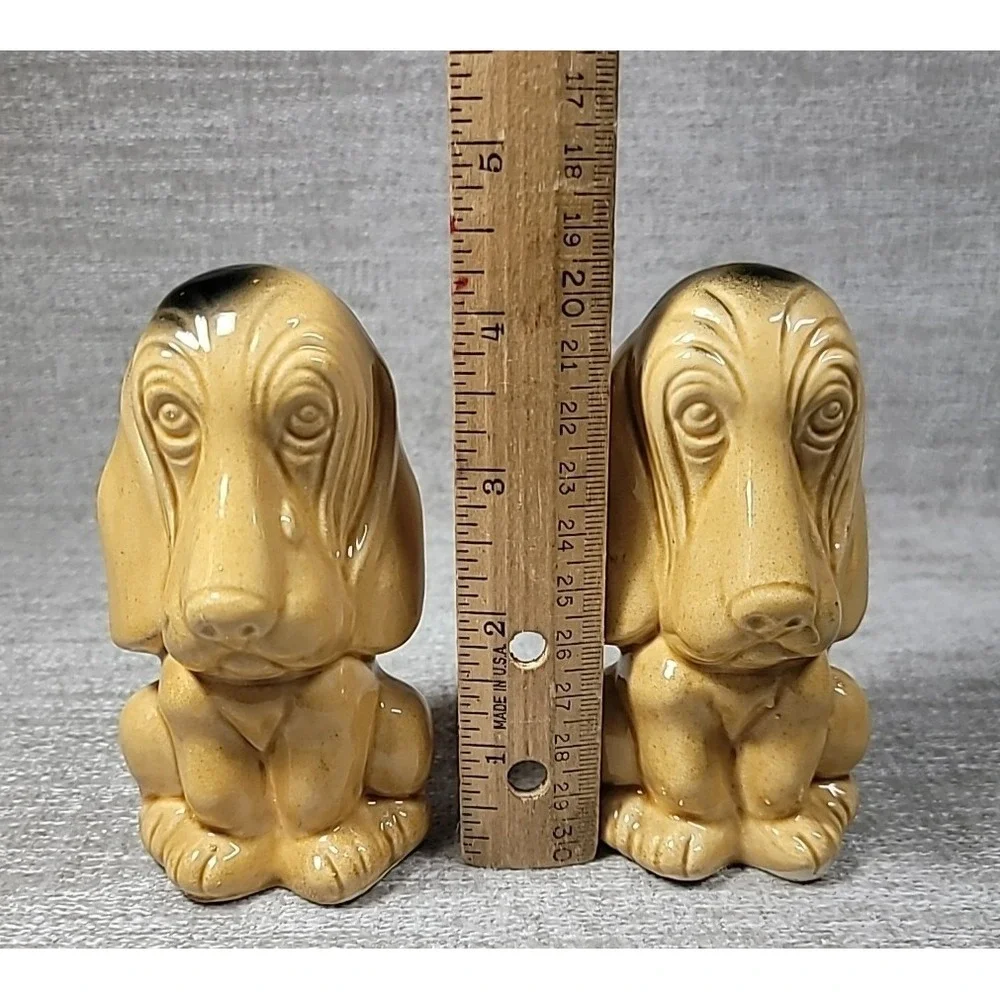 Basset Hound Dogs Sad Eyes Tear Salt & Pepper‎ Shakers  Japan MCM 4 1/4